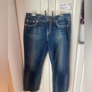 Miss Me size 32 easy capris